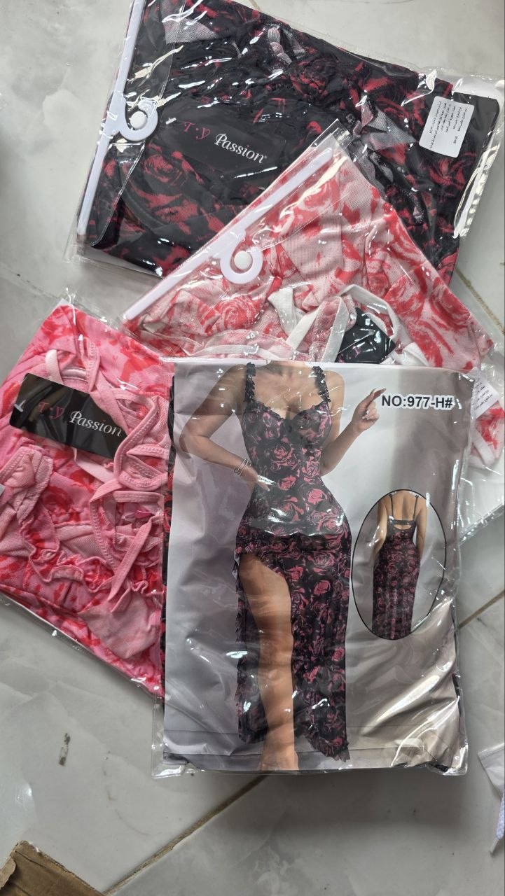 Nuisette Sexy Imprimé Floral avec Fente Cuisse et Dos Nu