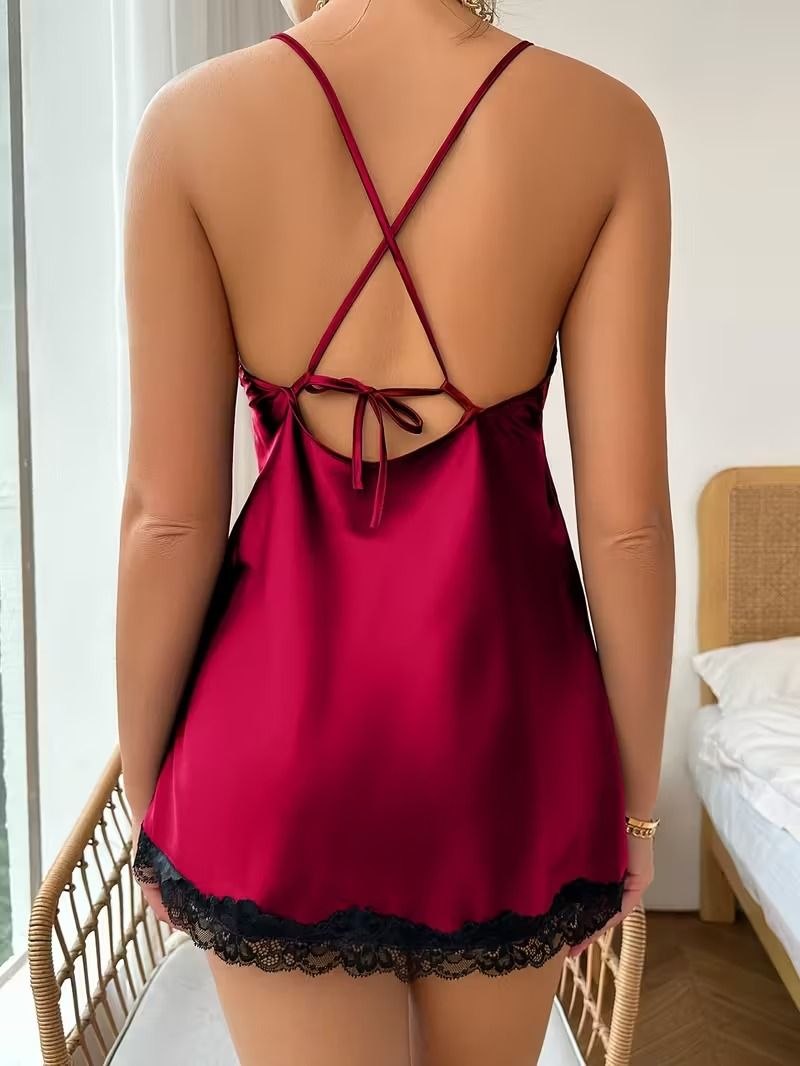 Nuisette Glamour en Satin Brillant et Dentelle