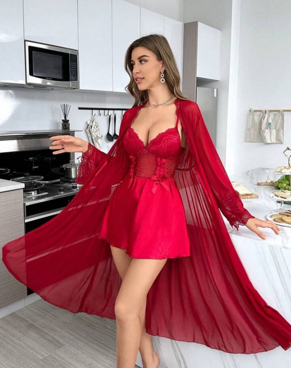 Ensemble Nuisette Corset et Déshabillé Long en Voile – Rouge Passion